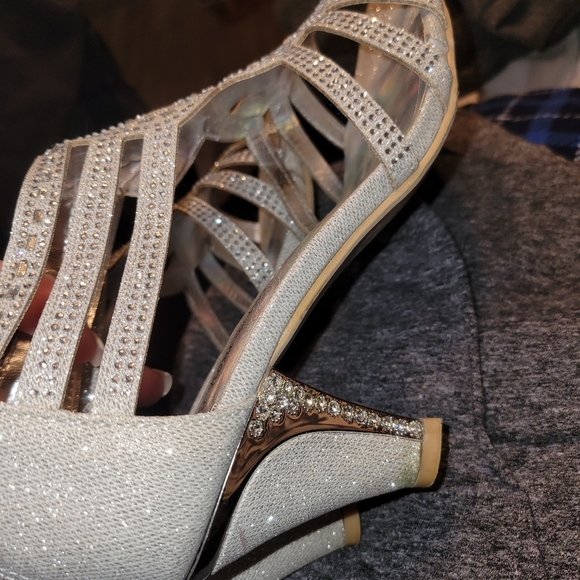 Blingy heels - Picture 3 of 5